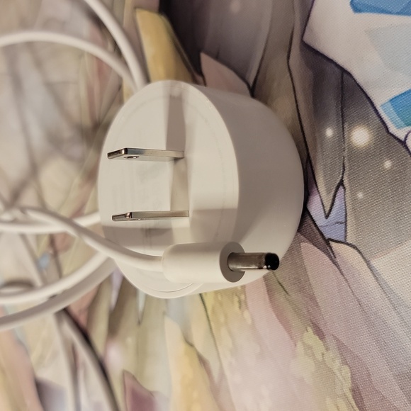 Gen. 2 Google Mesh Wifi Router (No box) - Picture 3 of 3